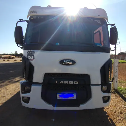 Ford Cargo 2428 ano 2011 / 2012