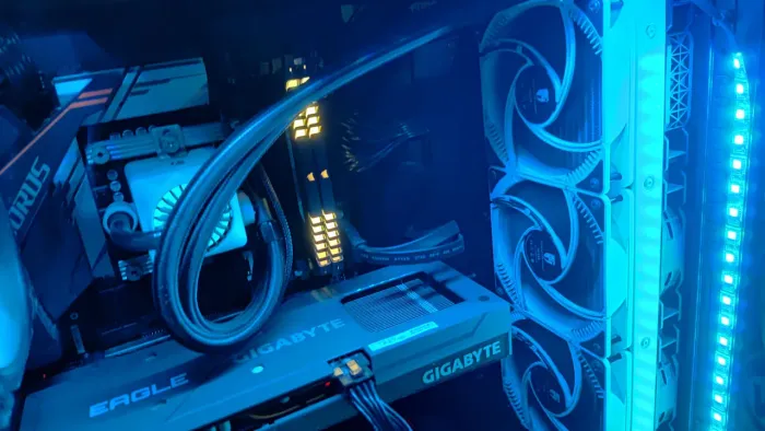 Kit PC I7 8700 - RX 6600