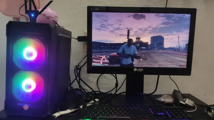 PC GAMER COMPLETO RX 580 8GB, 16GB RAM TROCO EM CELULAR
