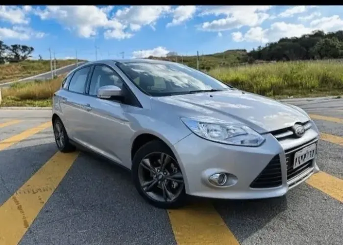 Ford Focus 1.6 S/1.6 SE Flex 16V 5P AUT 2015