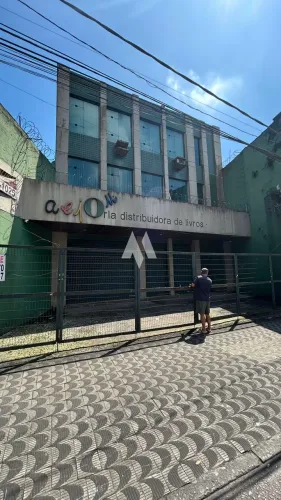 Prédio Comercial Estruturado à Venda ou Locação na Avenida Campos Sales