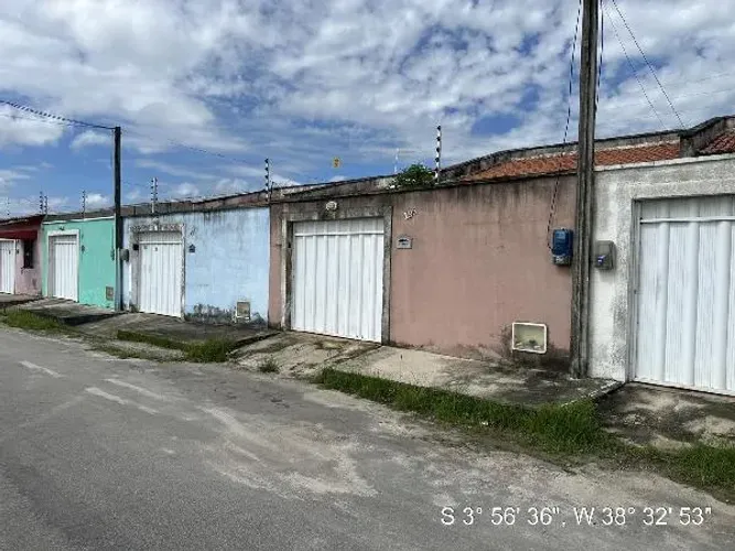 Casa no CARACANGA em Itaitinga/CE - Caixa *1333