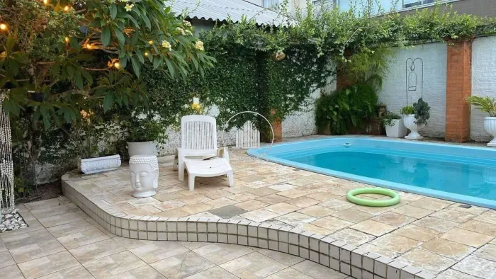 Casa com 3 quartos para Locação, Campeche - Florianópolis