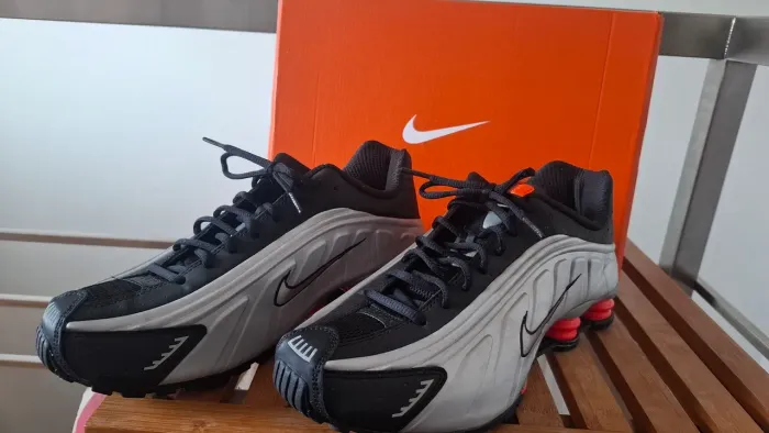Tênis Nike Shox R4 Masculino