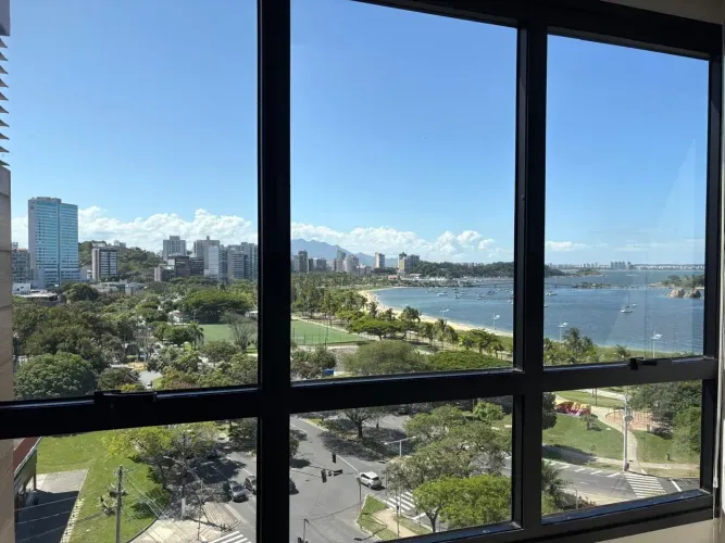 VISTA ESPETACULAR - Sala Comercial + Vaga de Garagem em Enseada do Suá - Vitória/ES