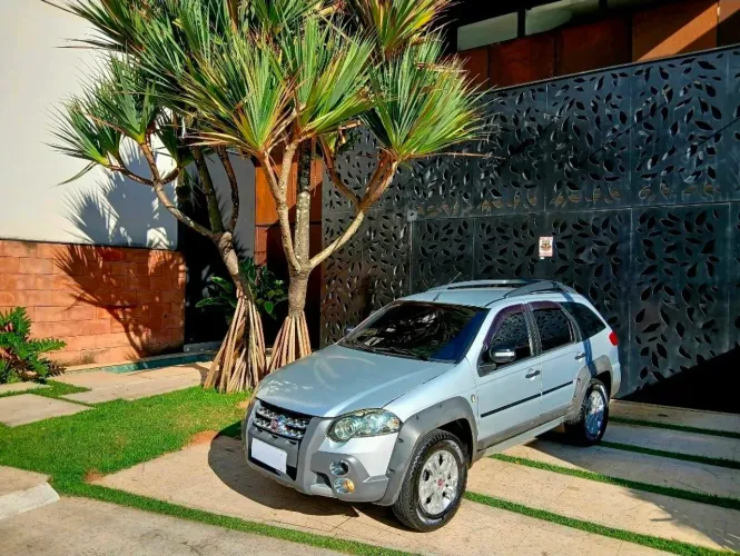 Fiat Palio Week. Adv/adv Tryon 1.8 MPI Flex 2010