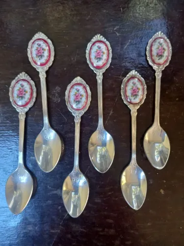 Jogo 6 Colheres Antigas Prateadas e Porcelana Floral - Korea