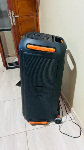 JBL Partybox 710 ou troco na JBL 320 + volta pra mim