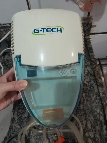 Inalador semi novo funciona tudo