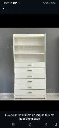 Gaveteiro com gavetas 