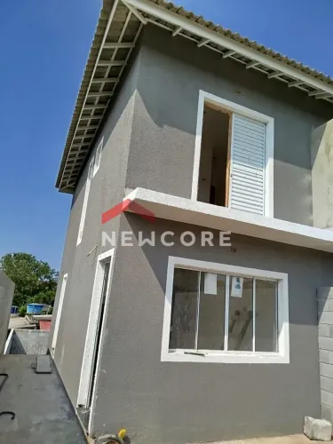 Casa de condomínio em Rua Raquel - Aguassaí (Caucaia do Alto) - Cotia/SP