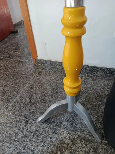 Vende-se mesas de canto