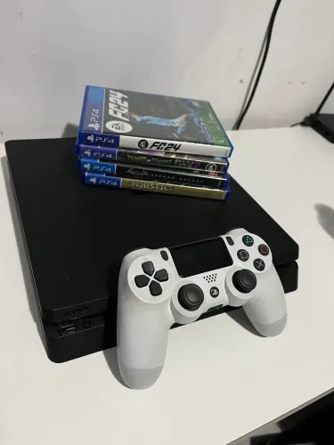 Ps4 slim + 6 jogos 