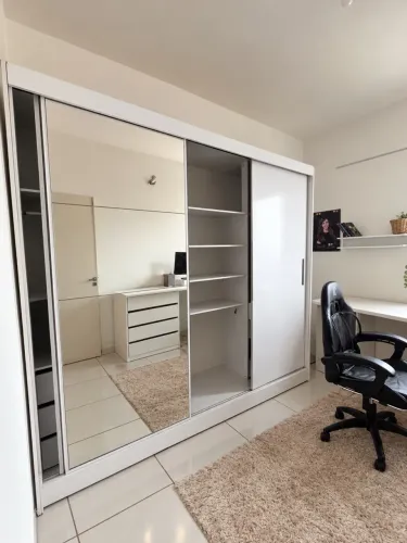 Guarda roupa casal