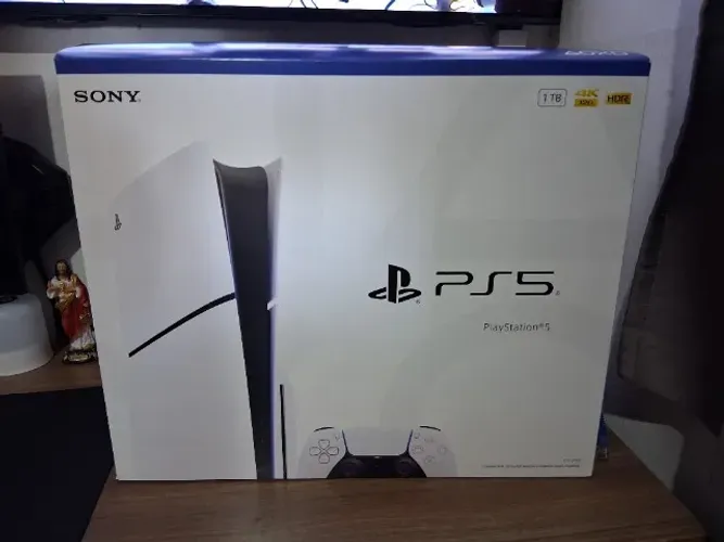 pS5 slim com leitor