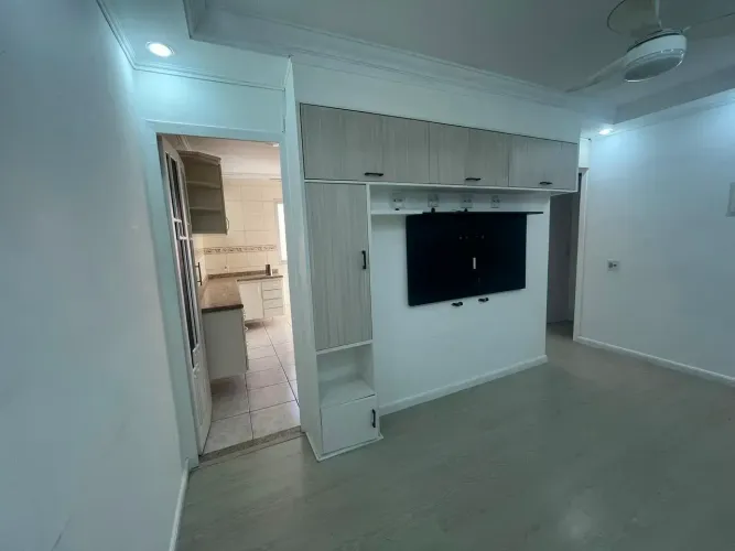 Imóvel para aluguel tem 50 metros quadrados com 2 quartos em Vila Nova Cachoeirinha - São