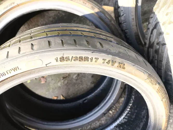 Vendo pneu 185 35 R17