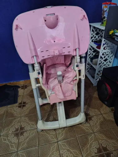 Cadeirão/ Cadeira de alimentação Peg-perego