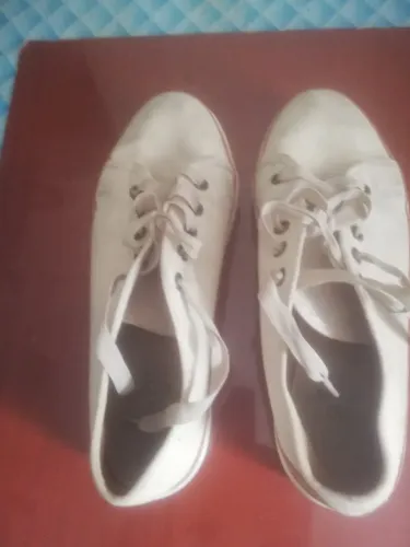 Tênis feminino