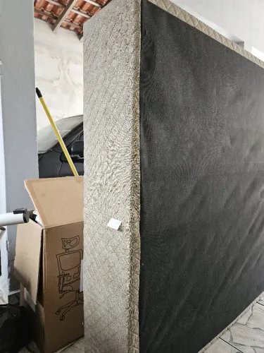 Kit de móveis - cama, cabeceira, 2 criado mudo