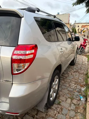 Toyota RAV4 2.4 4X4 16V 170cv Aut. 2010