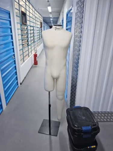 Manequim Masculino Perna longa com pé de ferro - Tamanho 46