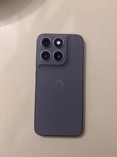 Celular moto g67