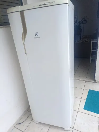 GELADEIRA ELECTROLUX FROST FREE À VENDA - JOÃO PESSOA