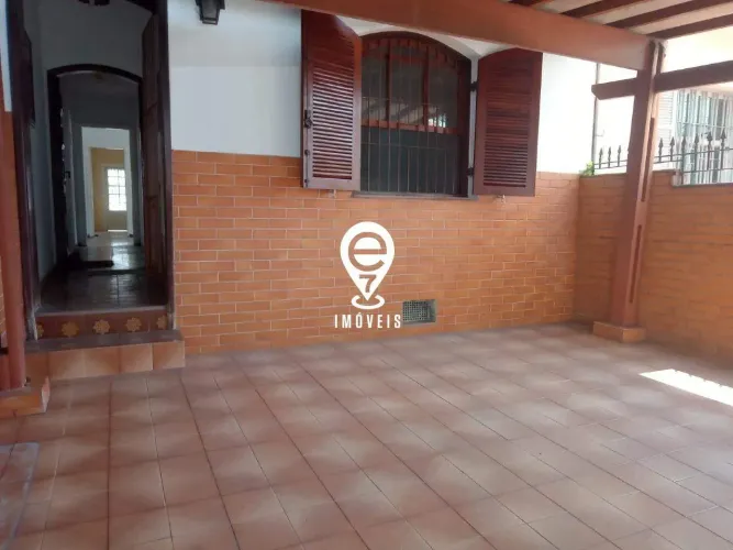 CASA PARA LOCAÇÃO DE 3 SALAS NA SAÚDE!