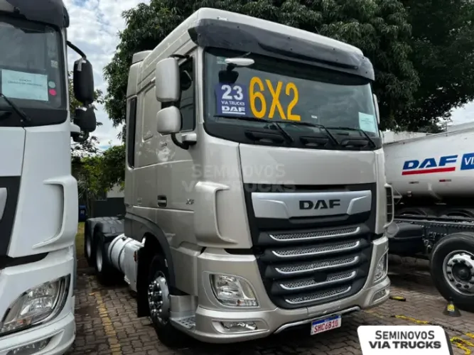 Caminhão DAF XF 480 6x2 SC 2022/2023 Baixa KM