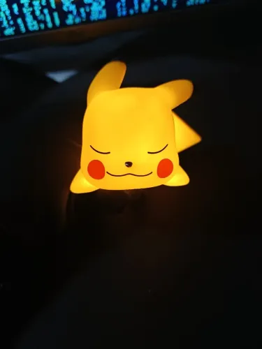 Pokémon Luminária Pikachu Dormindo (Luz Noturna Geek)