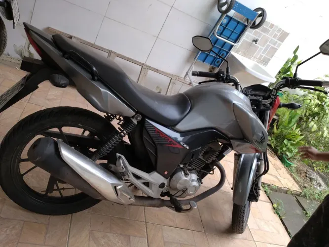 Vendo Moto CG fan 160