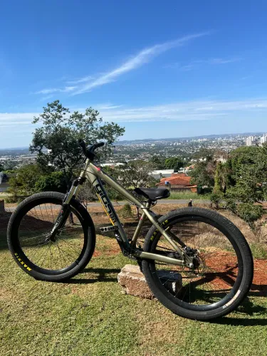 Bike Gios aro 26 de grau completa