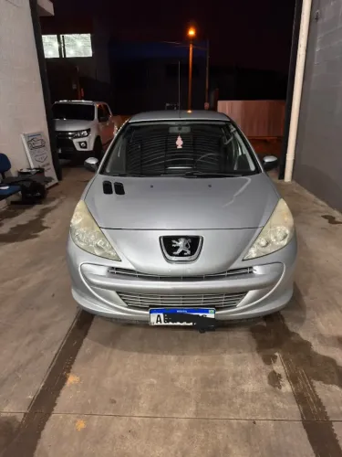 Peugeot 207 XR 1.4 Flex 8V 3P 2012