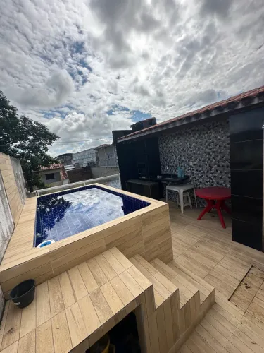 Casa duplex no bairro Santa Cruz