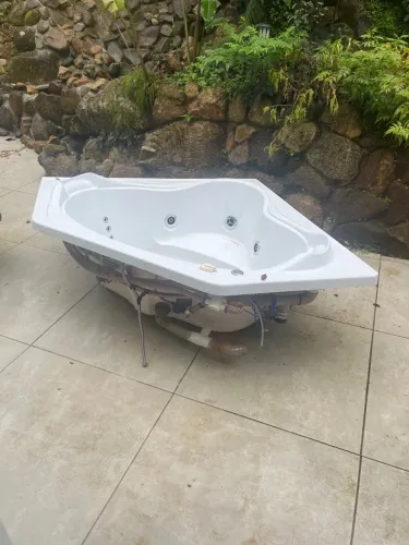 BANHEIRA HIDROMASSAGEM DE CANTO