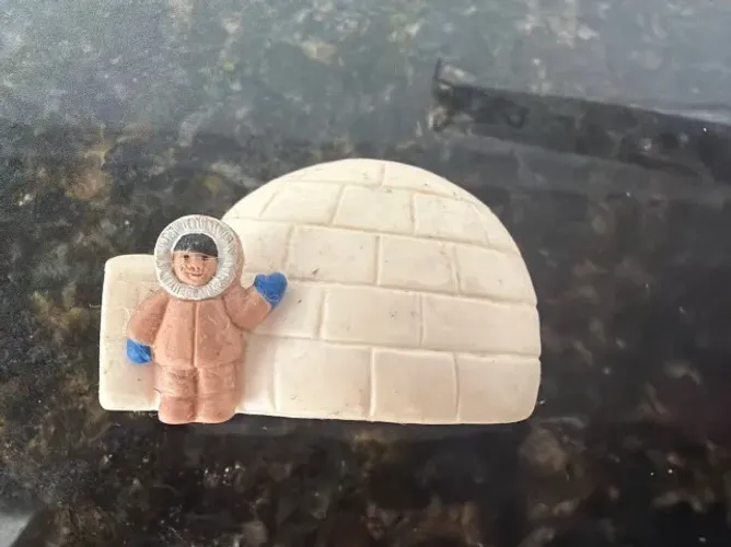 ímã de geladeira iglu esquimó resina
