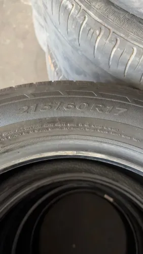 Pneus 215/60 17 Goodyear