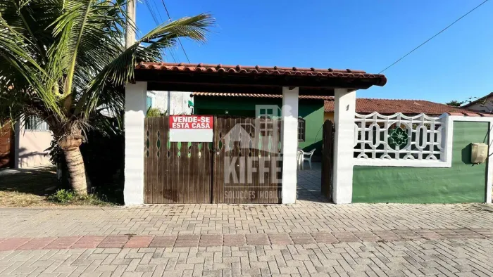 Casa beira mar para alugar 2 quartos | 1 Suíte | Quintal | 20m da praia por por R$ 2.225/m