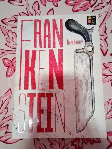 Livro Frankenstein