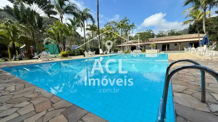 CASA EM FRENTE A PRAIA PARA LOCAÇÃO