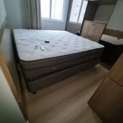 Colchão King Size (com massagem e cromoterapia)