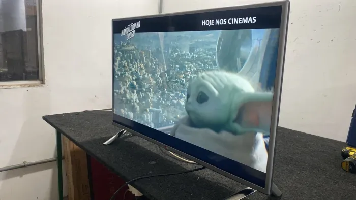 Vendo tv LG 39 polegadas funcionando perfeitamente (Não é Smart