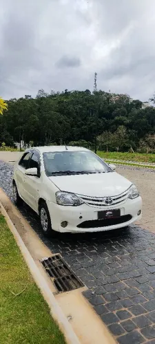 Toyota Etios XLS Sedan 1.5 Flex 16V 4P Mec. 2014