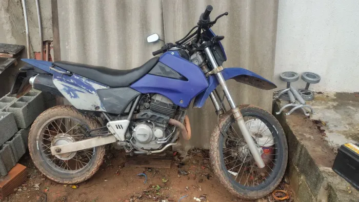Moto Honda tornado 250