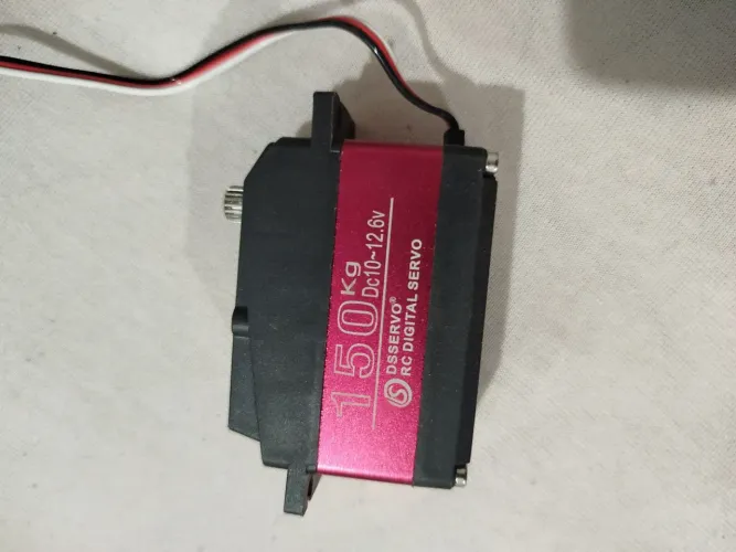 Servo motor 150 kg nunca usado