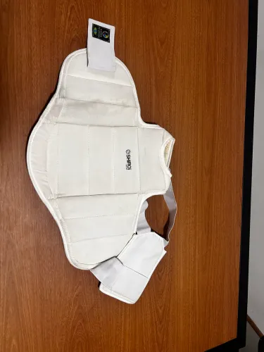 Protetor de tórax para karatê e outras lutas