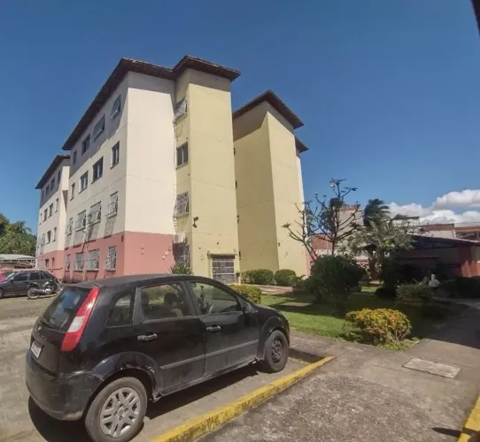 Apartamento em Carlito Pamplona - Fortaleza, CE