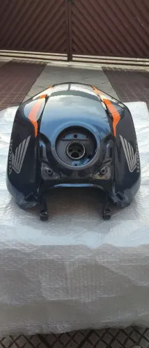 Tanque de combustível CBR650R