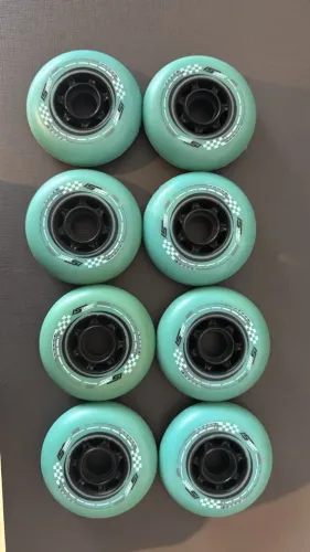8 rodas de patins 80mm 86A IS Urban